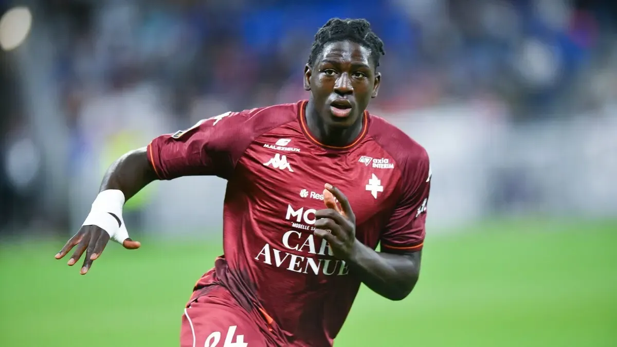 Aston Villa Banding ke CAS Usai FIFA Tolak Registrasi Wonderkid Brian Madjo