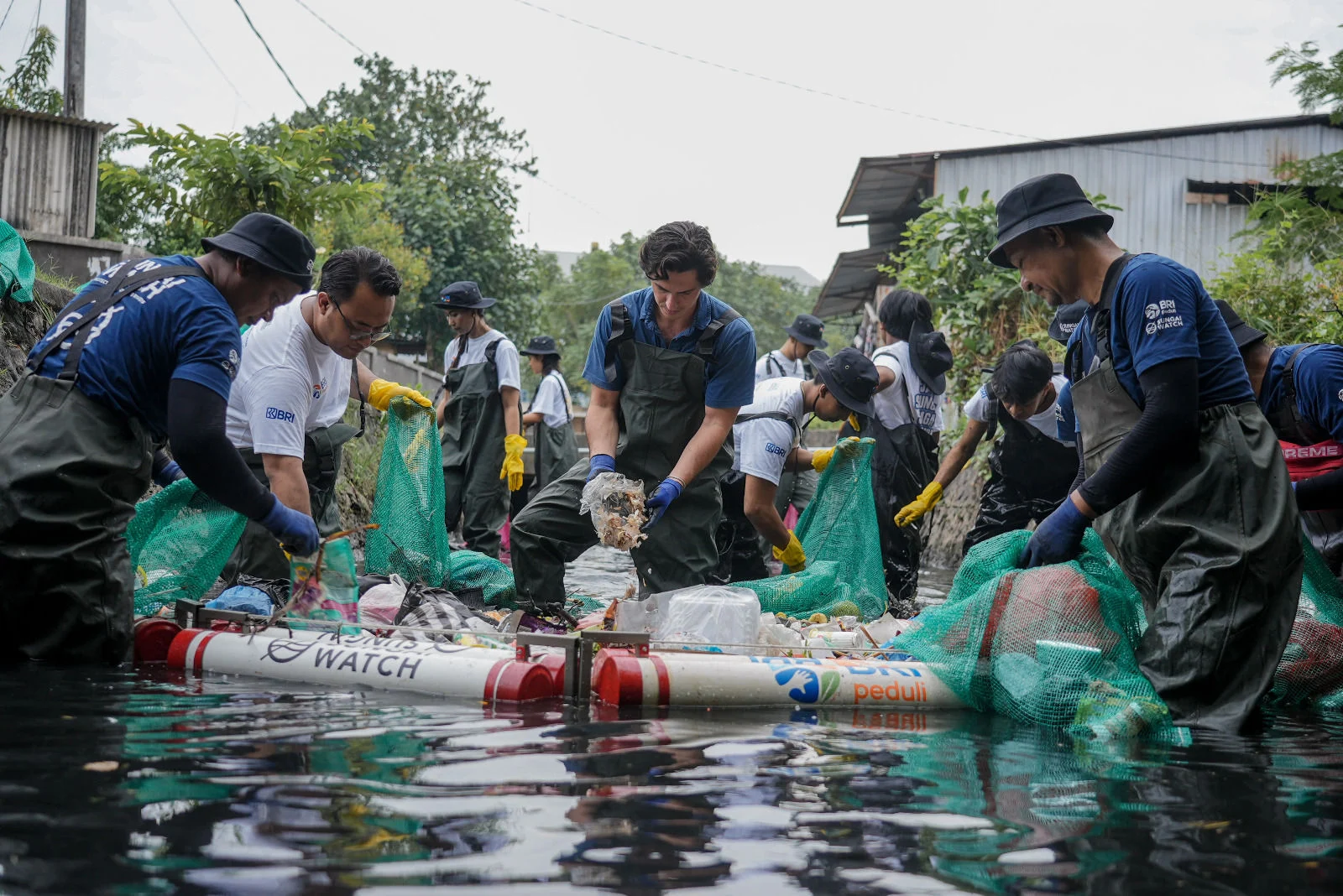 Dari Kebangkrutan FTX hingga Krisis Air: Isu Global yang Mengguncang 2026