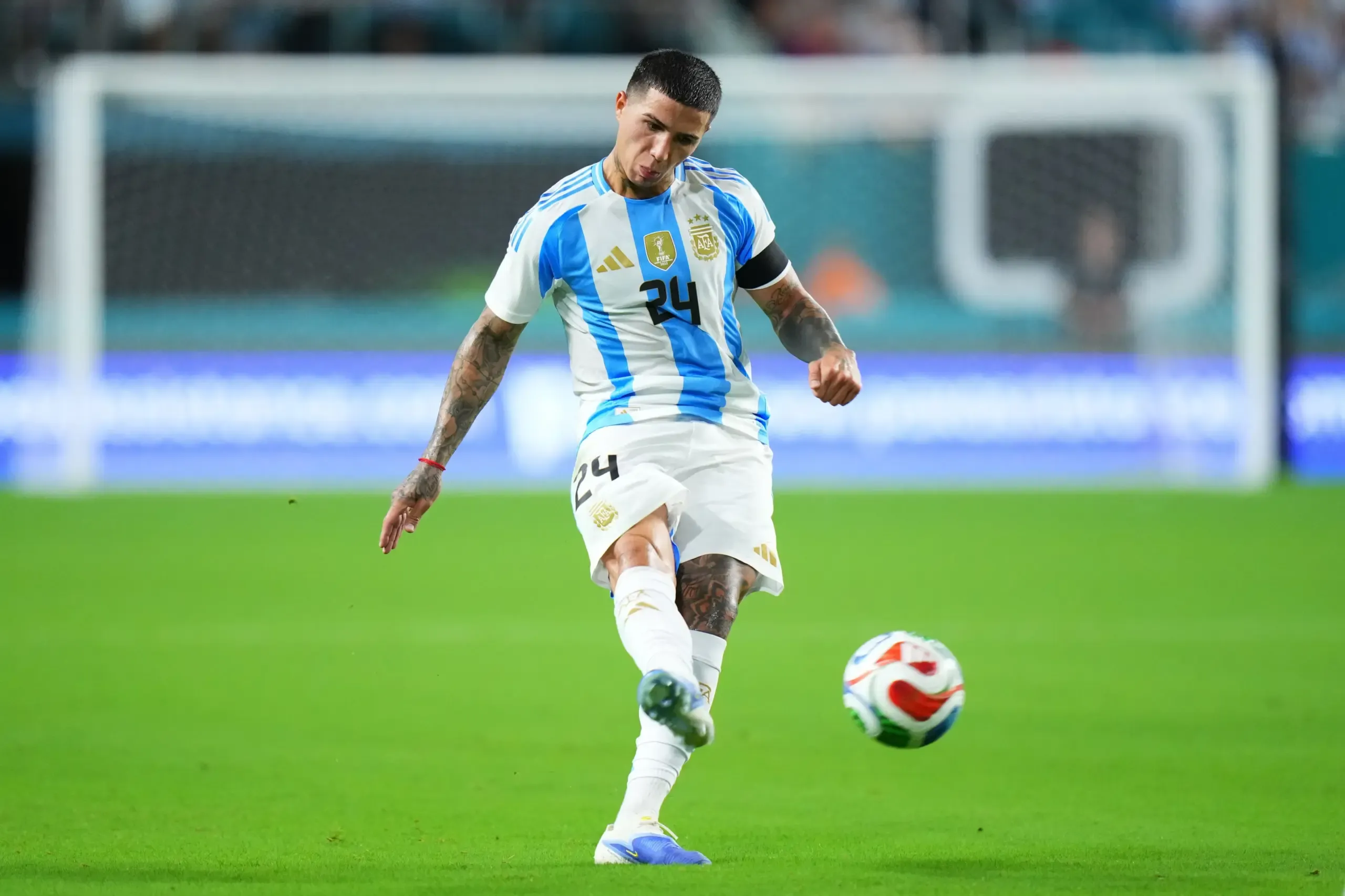 Momen Krusial Enzo Fernandez: Dari Hero Argentina FC Hingga Spekulasi Masa Depan di Chelsea
